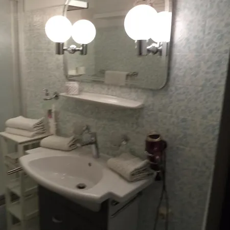 가르코니에르 파츨러 *