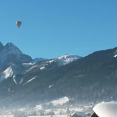 Garconniere Pachler غوساو